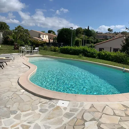 Superbe 4 Pieces - Acces Piscine 아파트 *